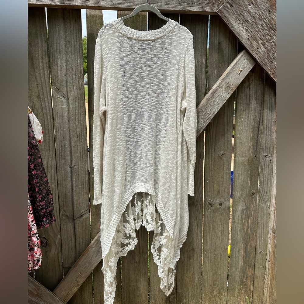 Soft Rue21 Plus Size Cream Lace Trimmed Duster Length Sweater - Picture 7 of 8